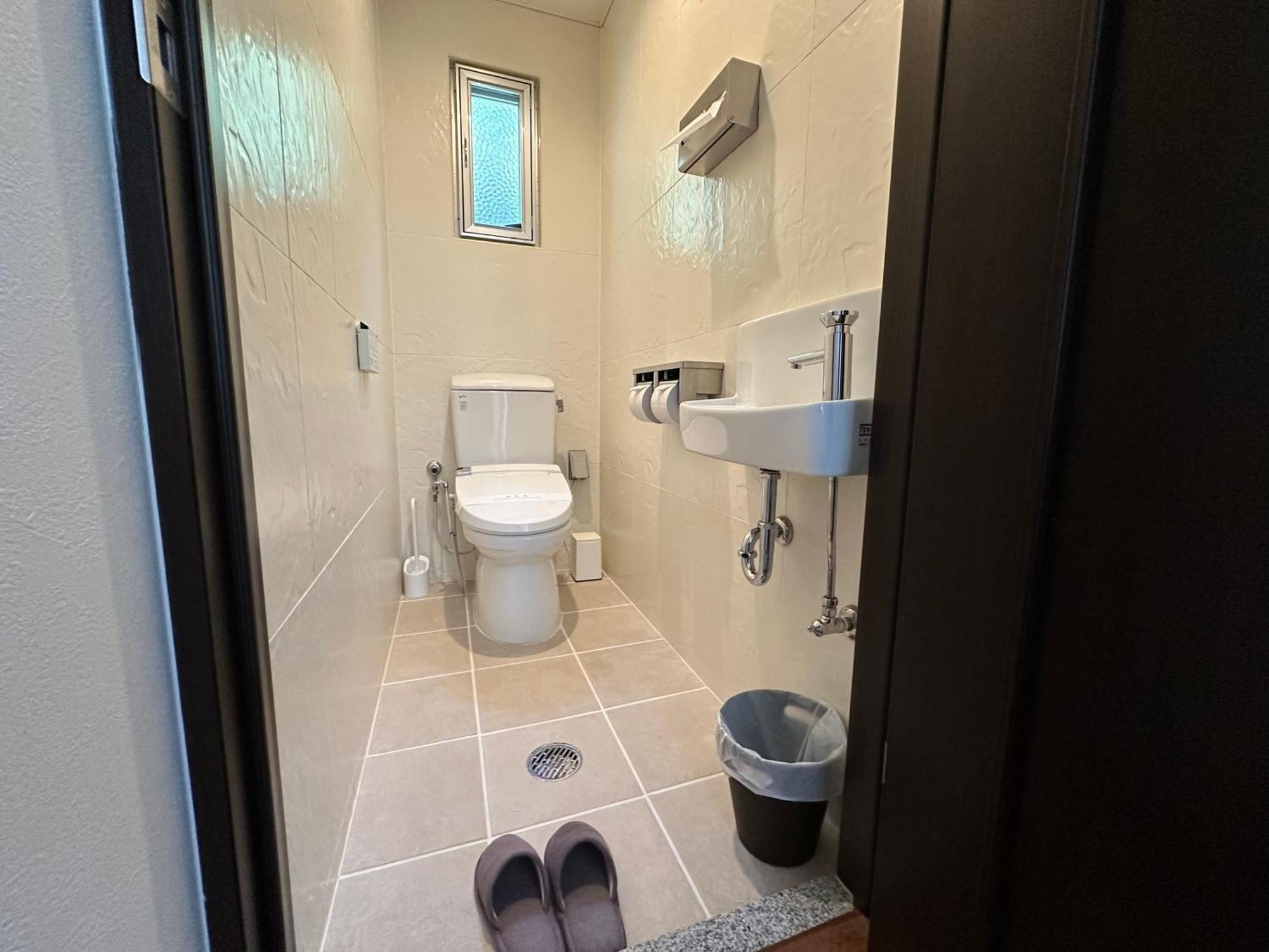 White Reef Apartment Uruma Bagian luar foto