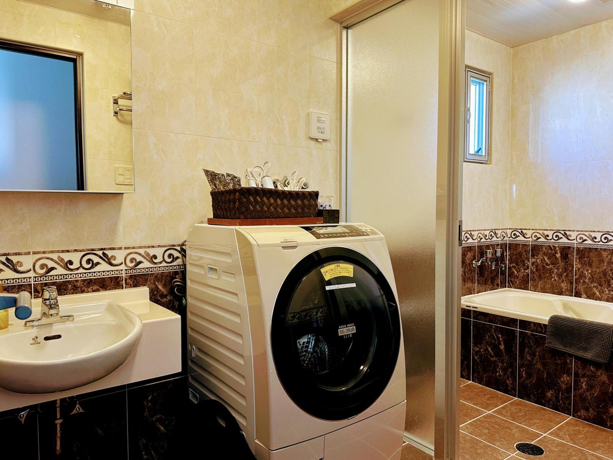 White Reef Apartment Uruma Bagian luar foto