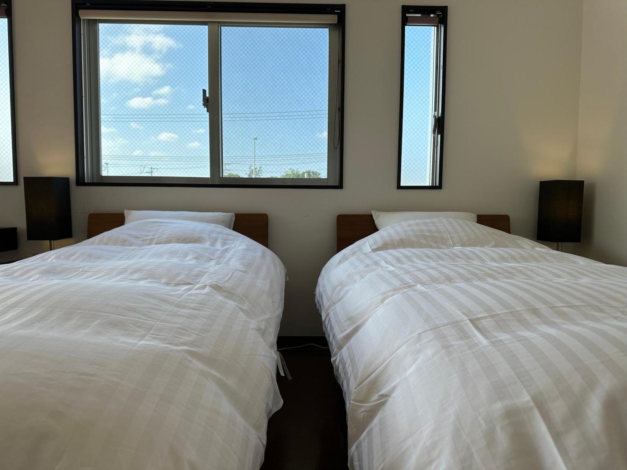 White Reef Apartment Uruma Bagian luar foto