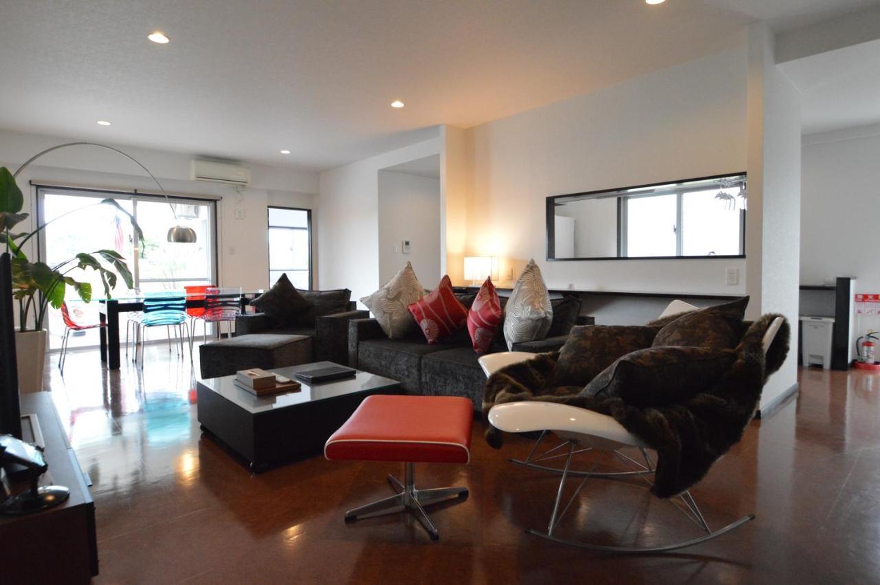 White Reef Apartment Uruma Bagian luar foto